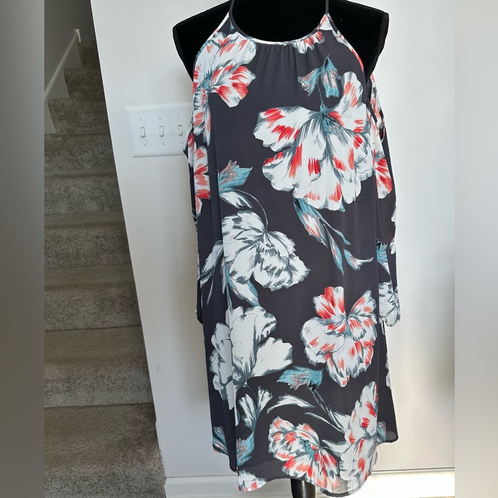 1.State Floral Cut-out Shoulder Dress-Size M - Picture 6 of 7